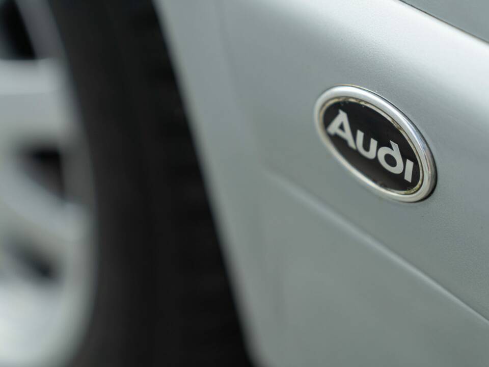 Bild 11/50 von Audi A6 Avant 2.0 quattro (1995)