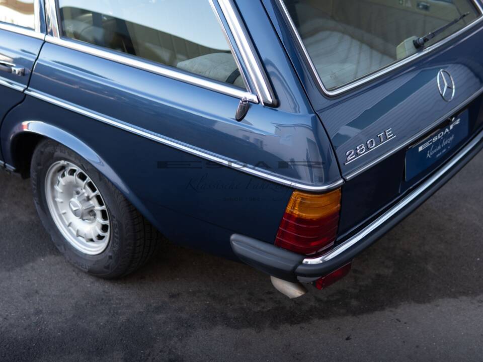 Bild 14/36 von Mercedes-Benz 280 TE (1981)