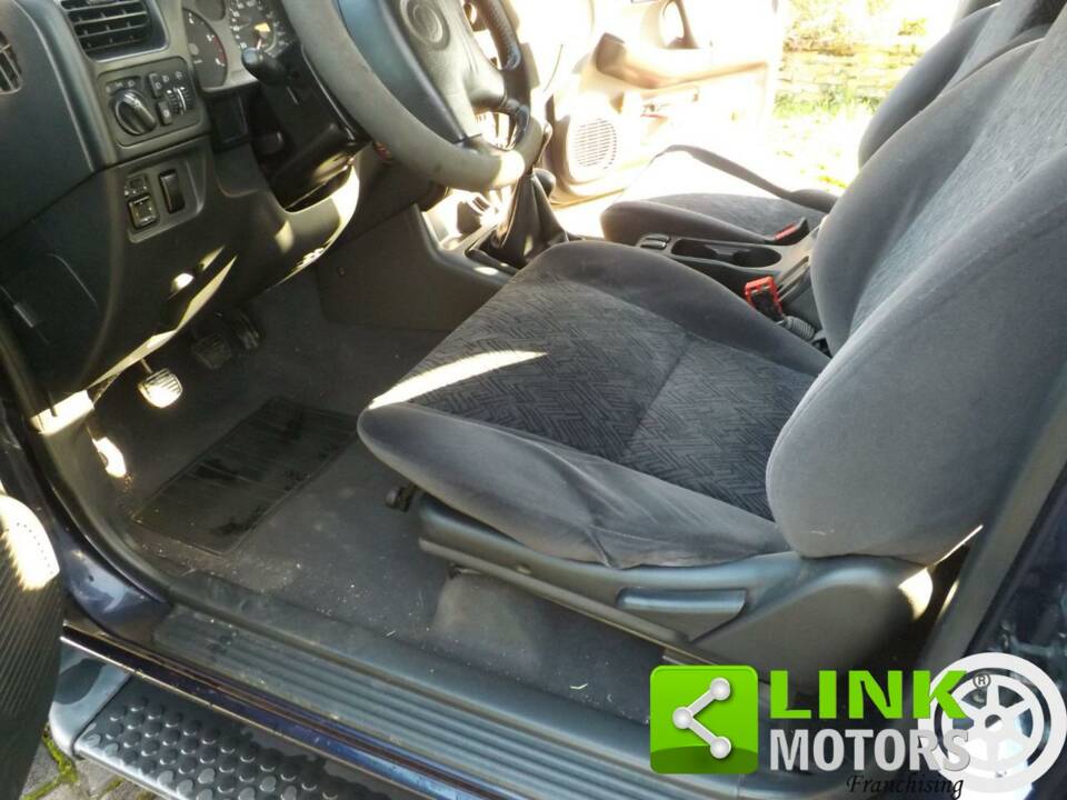 Bild 10/10 von Opel Frontera 2.2. DTI 16V (1999)