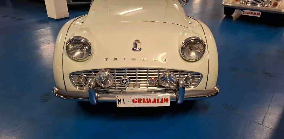 Image 6/41 of Triumph TR 3A (1960)