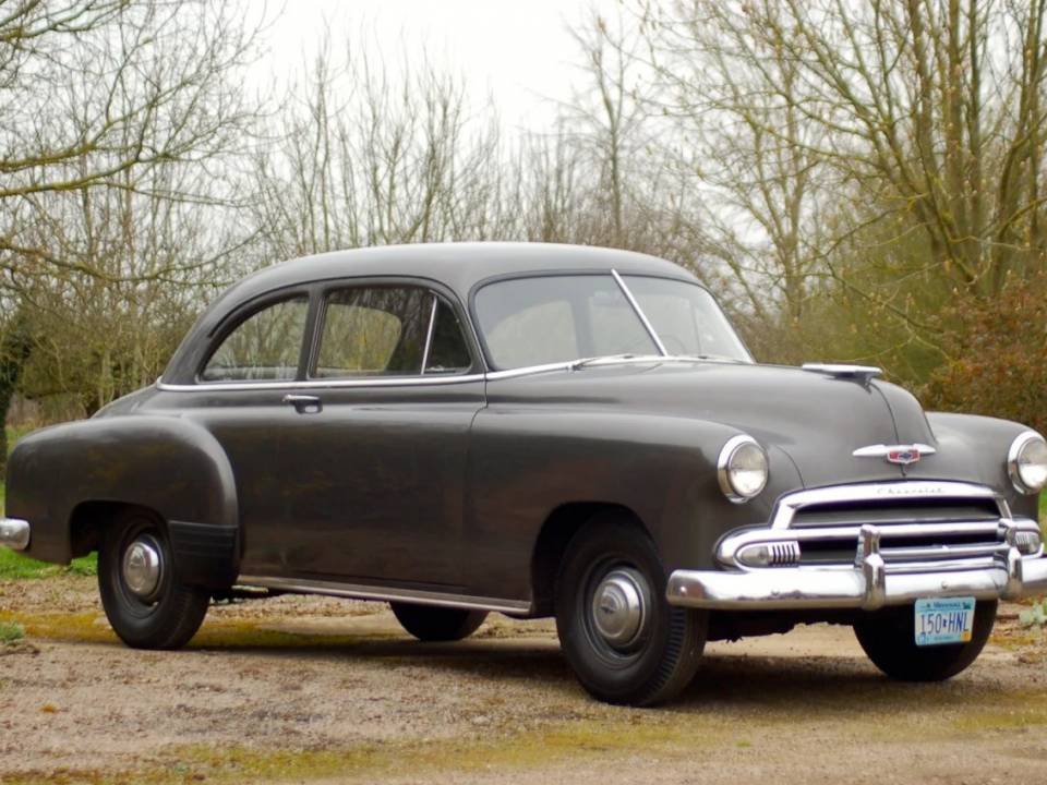 Bild 4/16 von Chevrolet Deluxe Styleline Hardtop Coupé (1951)