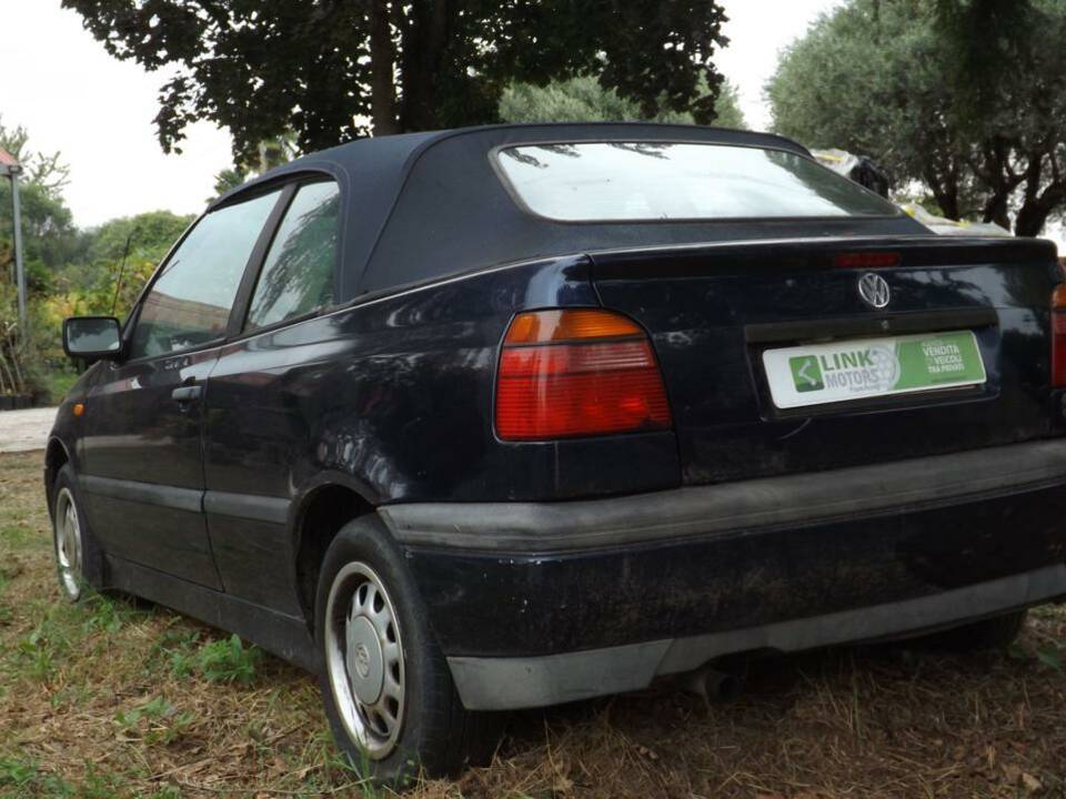 Image 6/50 of Volkswagen Golf III Cabrio 1.6 (1996)