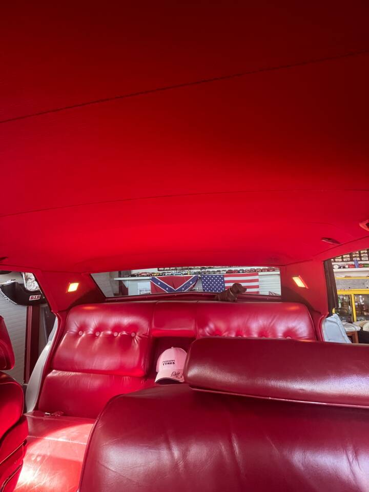 Image 33/51 de Cadillac Sedan DeVille (1970)