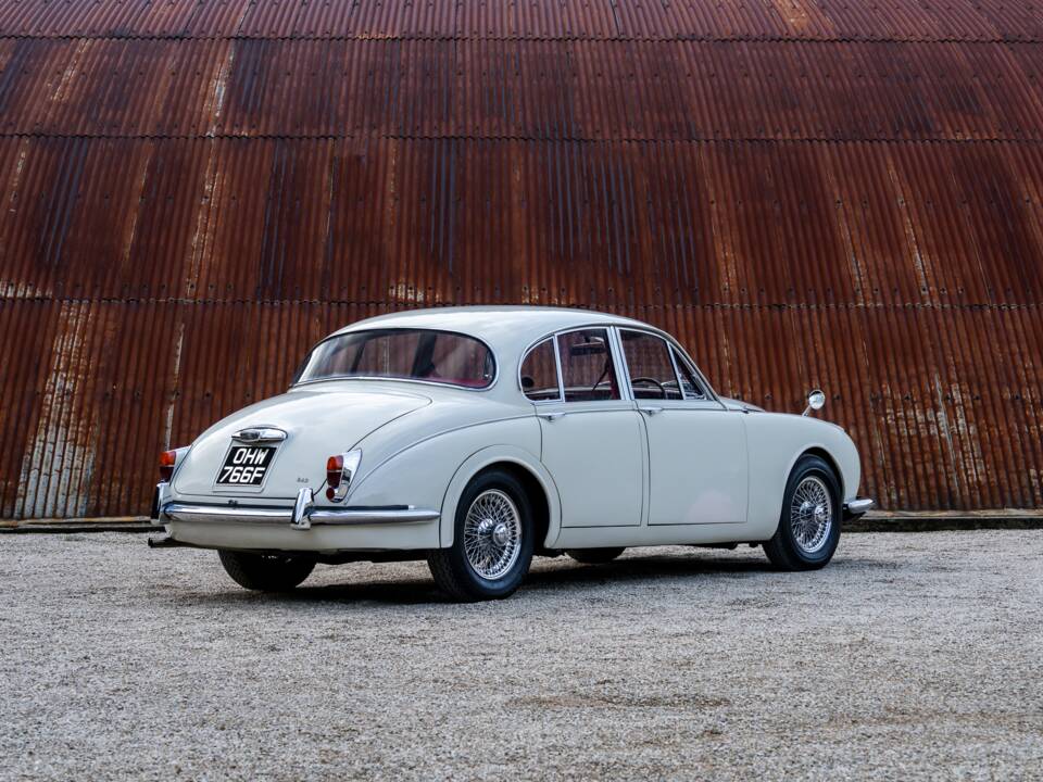 Bild 10/51 von Jaguar 240 (1968)