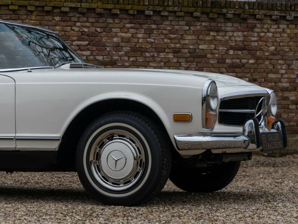 Bild 28/50 von Mercedes-Benz 280 SL (1970)