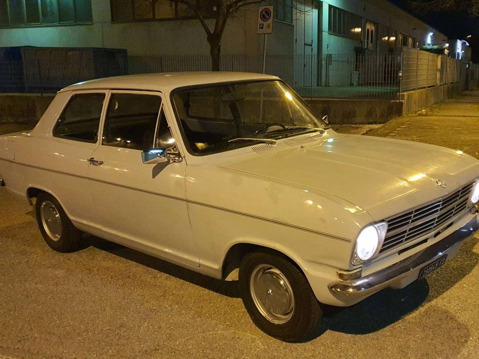 Image 24/37 of Opel Kadett 1,1 (1971)