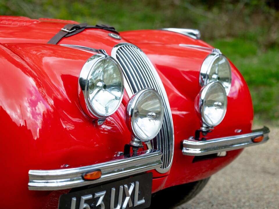 Image 24/50 of Jaguar XK 120 OTS (1950)