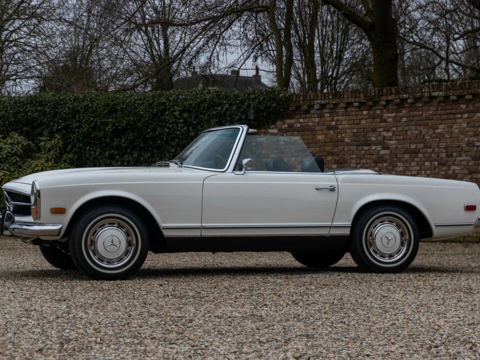 Bild 16/50 von Mercedes-Benz 280 SL (1970)