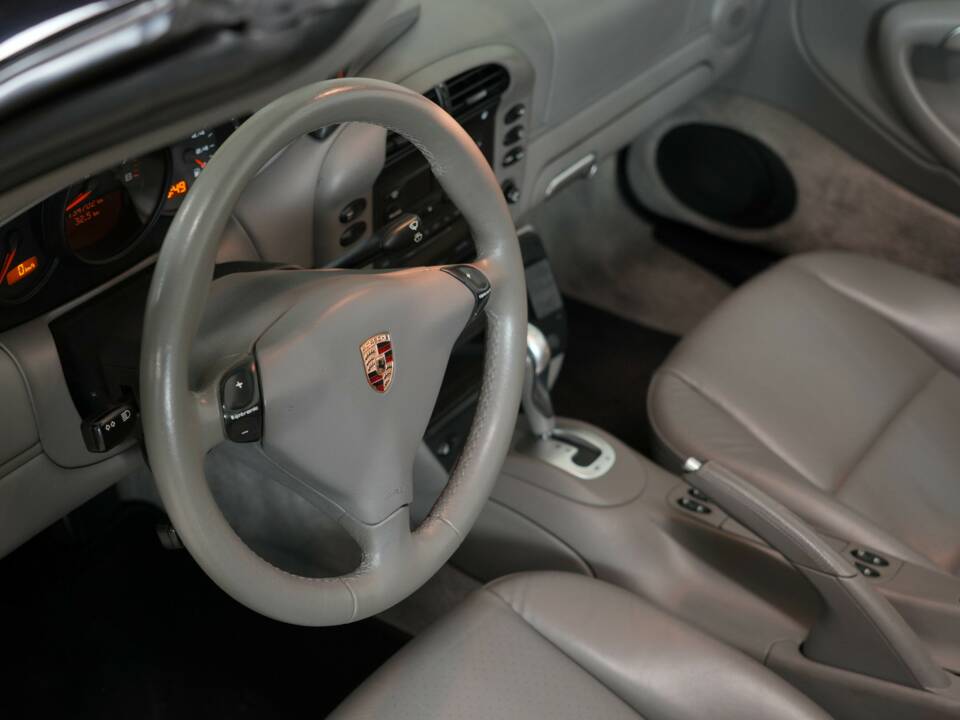 Bild 23/30 von Porsche 911 Carrera (2002)