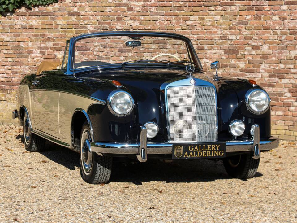 Imagen 34/50 de Mercedes-Benz 220 S Cabriolet (1956)