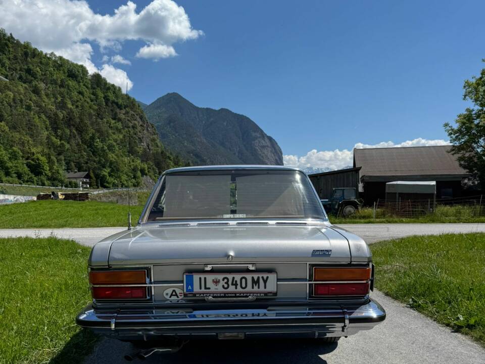 Bild 4/7 von FIAT 130 / 2800 (1971)