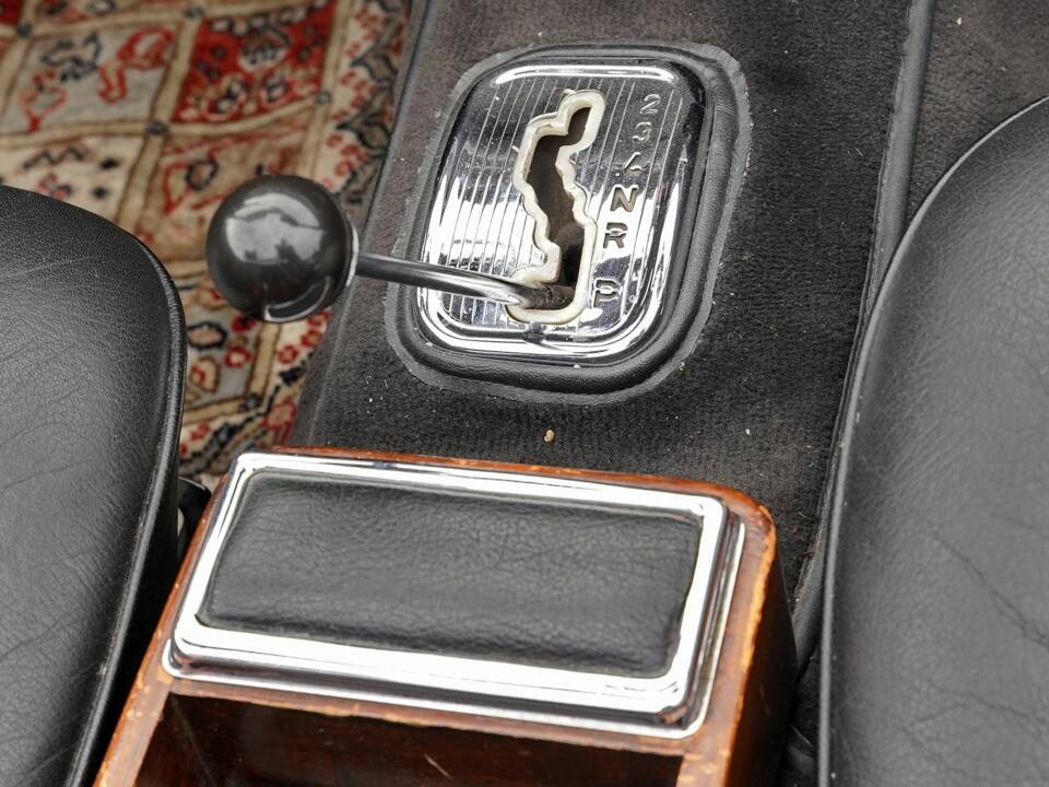 Image 13/25 of Mercedes-Benz 280 SL (1968)