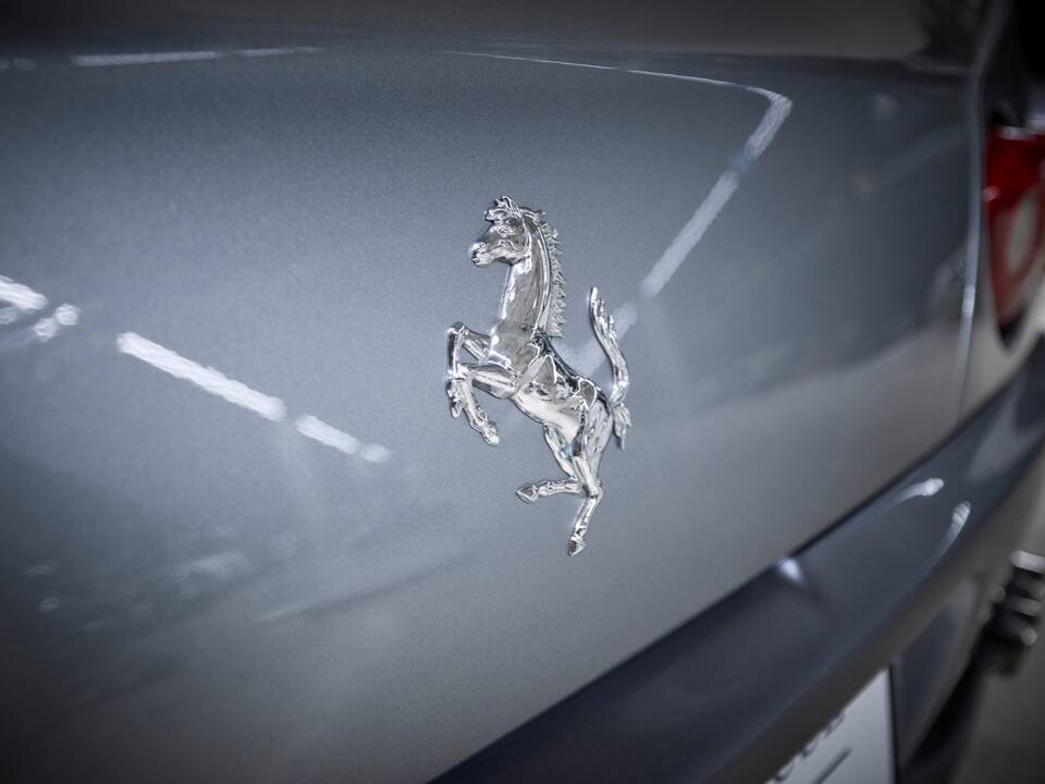 Bild 36/98 von Ferrari 550 Maranello (1998)