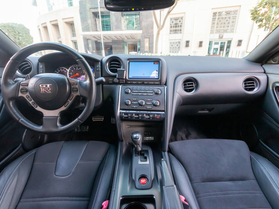 Bild 4/5 von Nissan GT-R (2015)