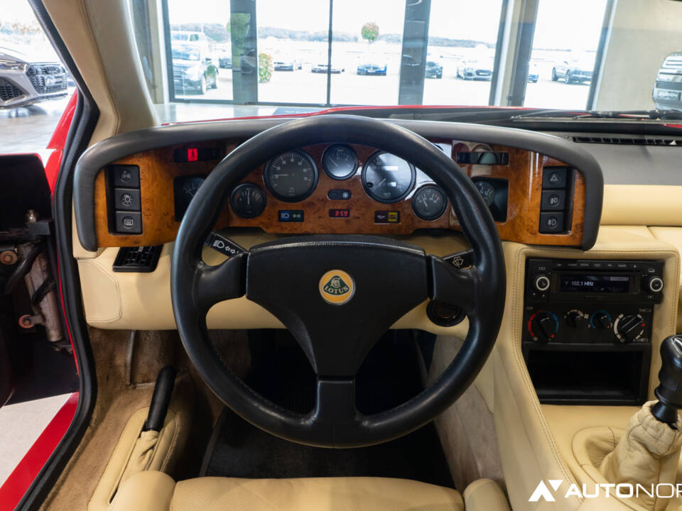 Bild 45/52 von Lotus Esprit SE (1993)