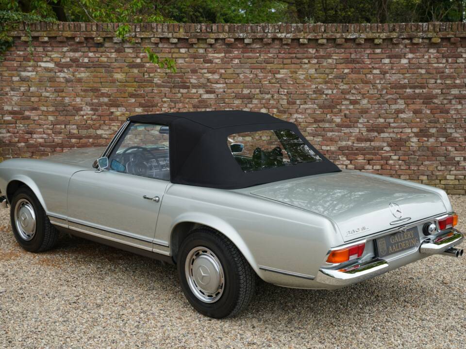 Imagen 37/50 de Mercedes-Benz 280 SL (1969)