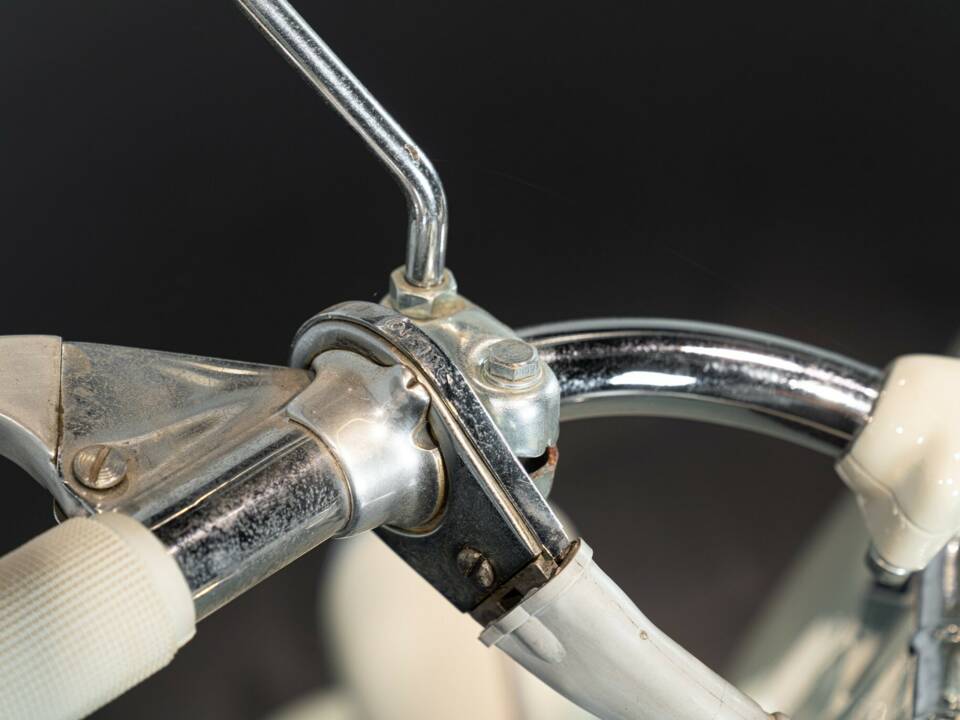 Image 15/33 of Piaggio DUMMY (1956)