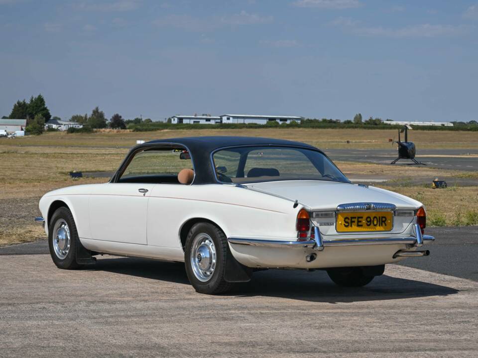Bild 10/36 von Daimler Sovereign 4.2 (1976)