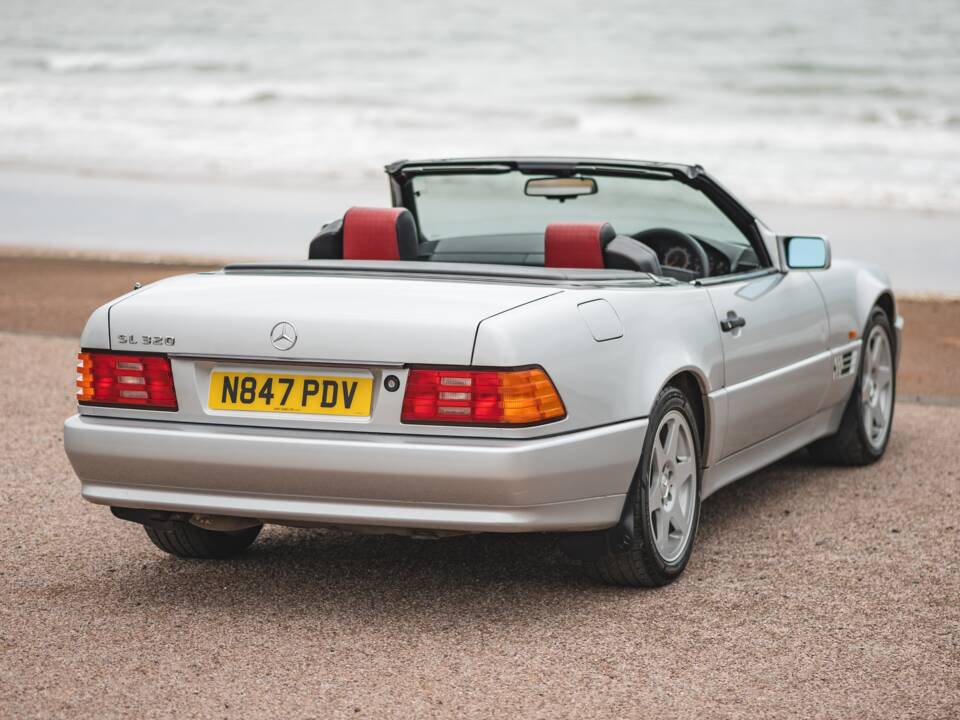 Image 3/42 de Mercedes-Benz SL 320 "Mille Miglia" (1995)