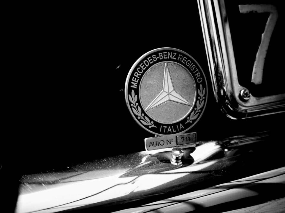 Image 18/42 of Mercedes-Benz 190 SL (1961)