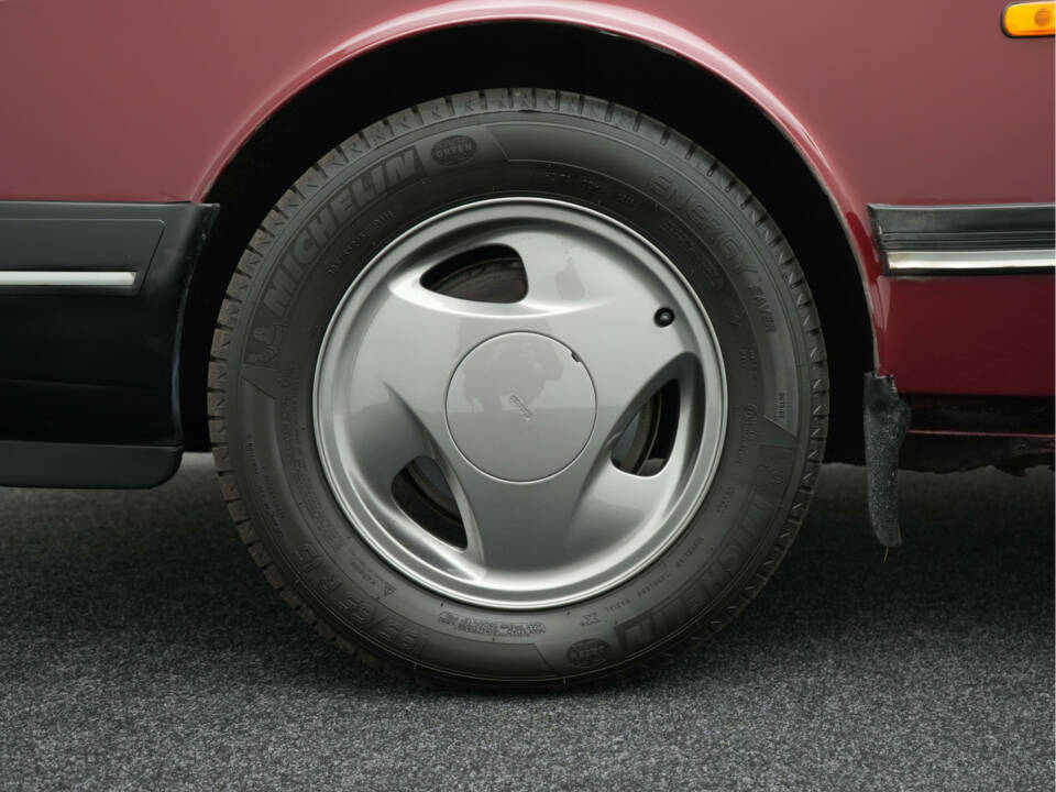 Image 24/29 of Saab 900 2.0i 16V (1993)