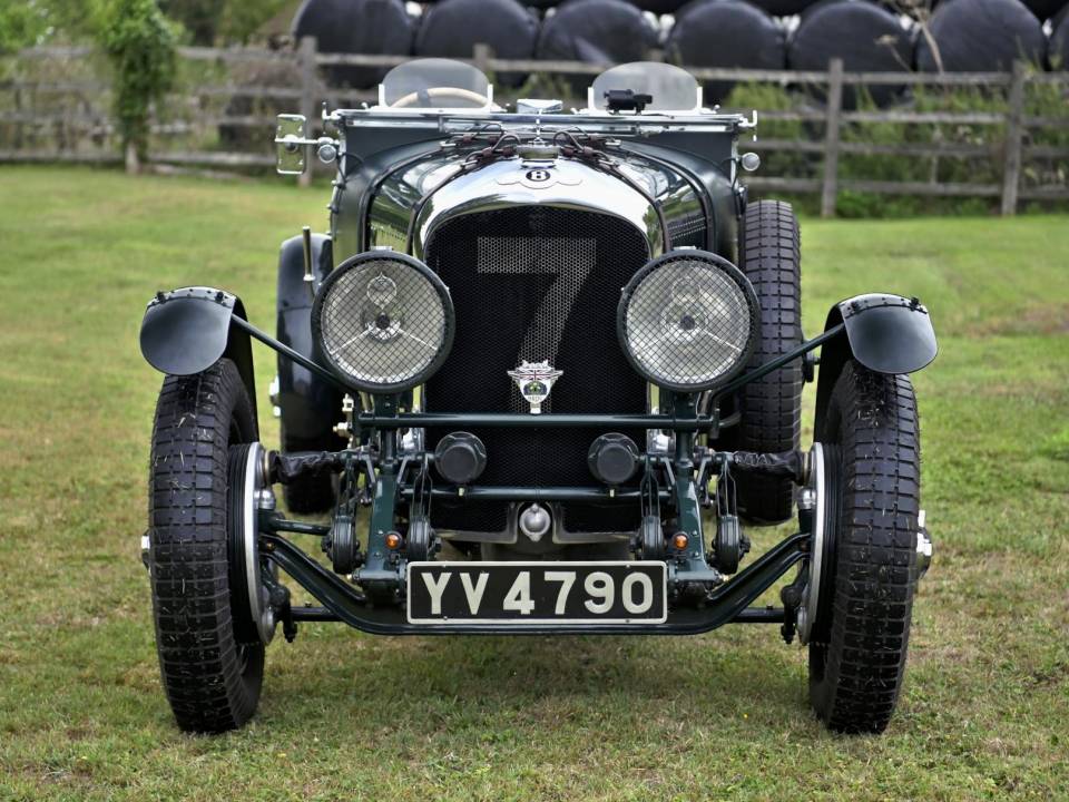 Image 2/50 of Bentley 4 1&#x2F;2 Litre (1928)