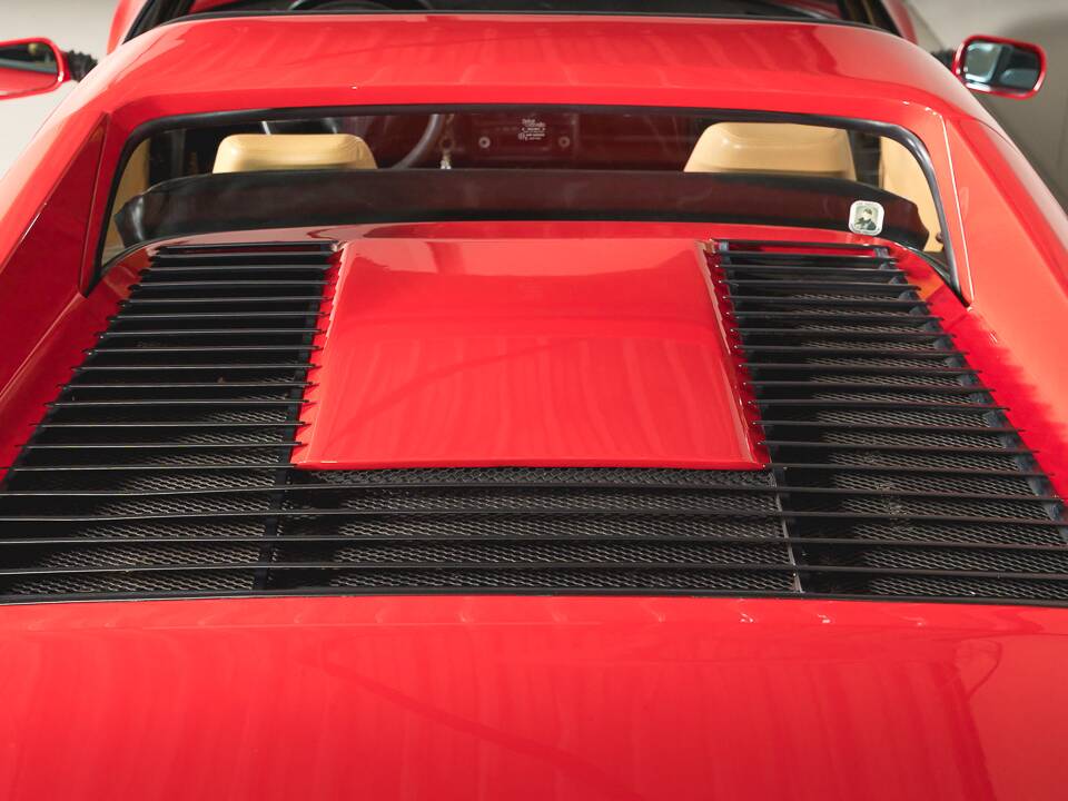 Bild 21/43 von Ferrari 328 GTS (1985)