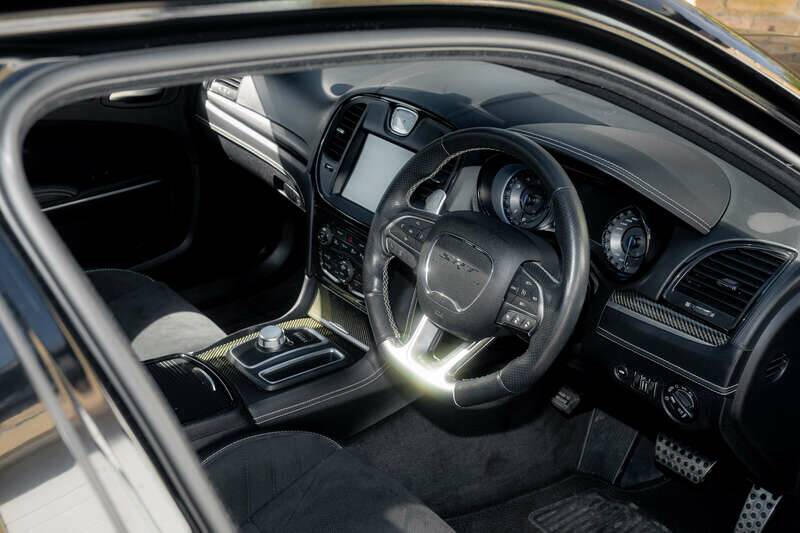 Image 45/50 de Chrysler 300 SRT8 (2017)