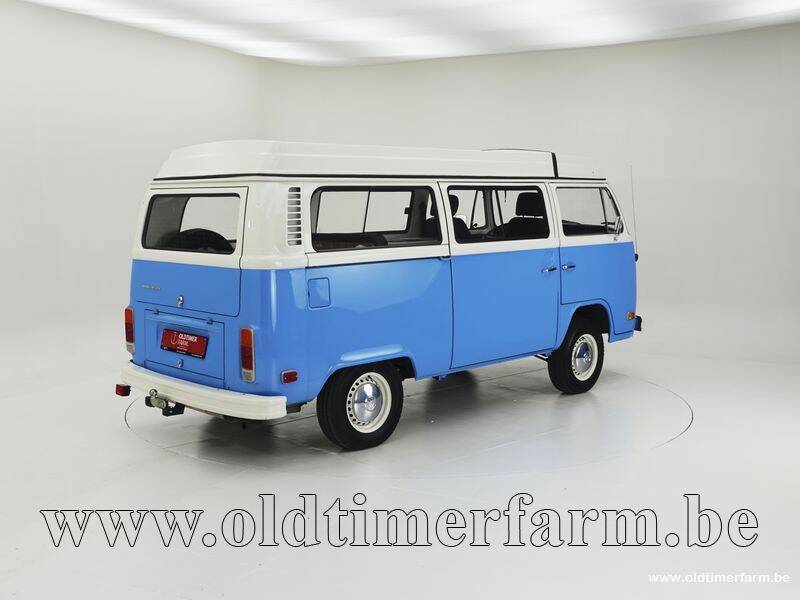 Immagine 2/15 di Volkswagen T2b Kombi (1973)