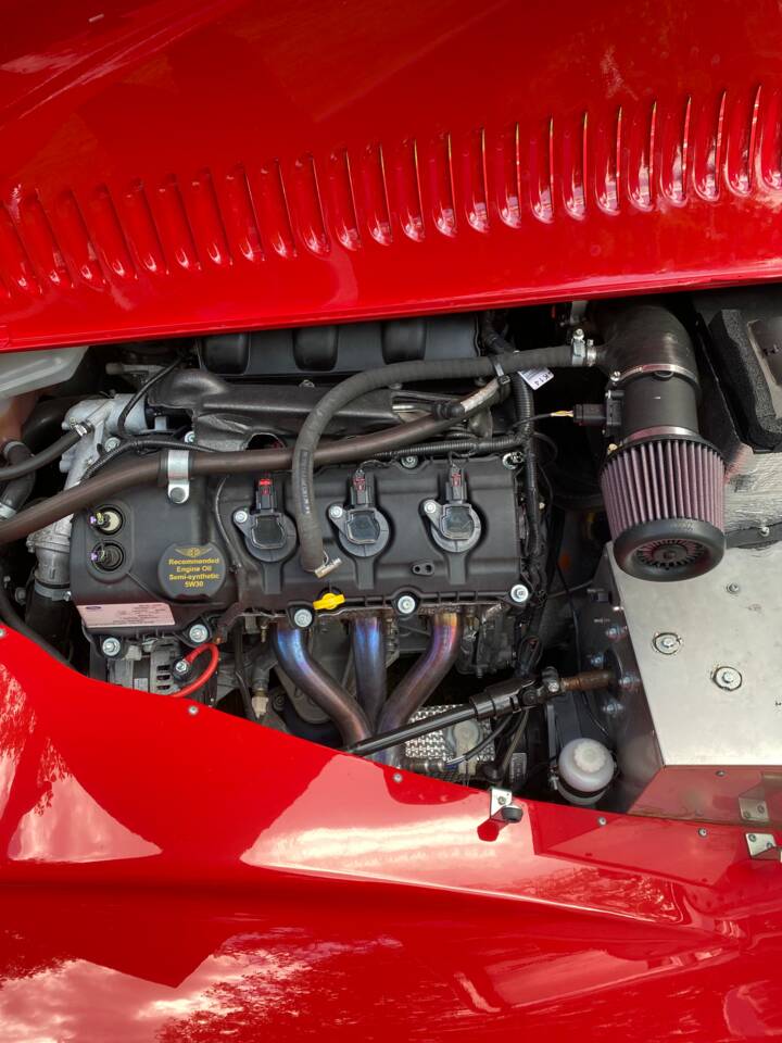 Image 10/18 of Morgan Roadster V6 (2013)