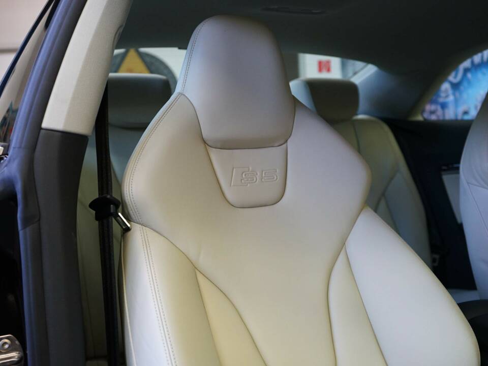 Image 20/37 de Audi S5 Coupé (2007)