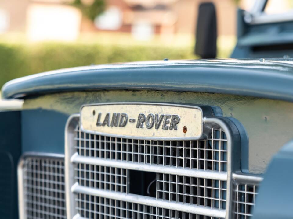 Bild 24/50 von Land Rover 88 (1980)