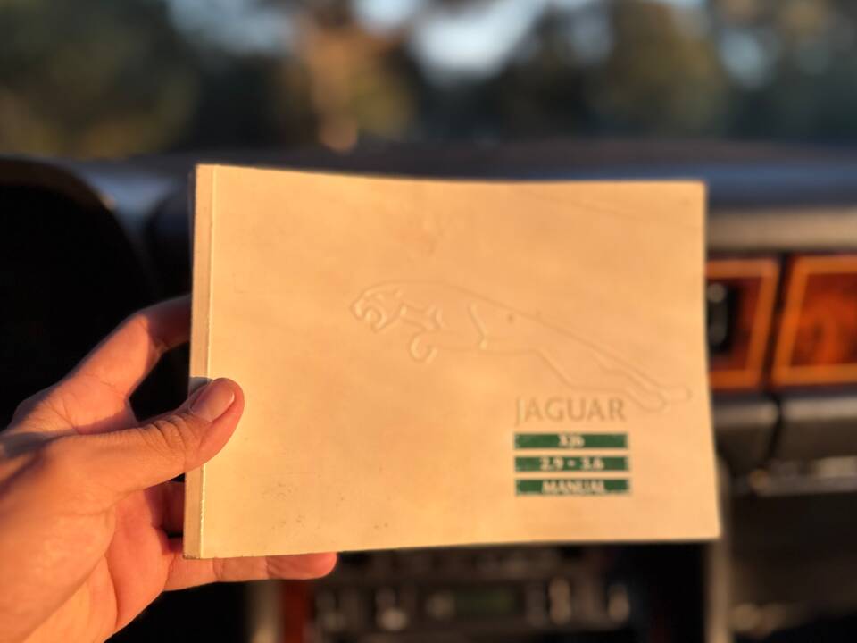 Image 31/40 of Jaguar Sovereign 3.6 (1989)