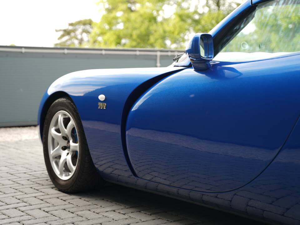 Image 47/50 of TVR Tuscan S (2000)
