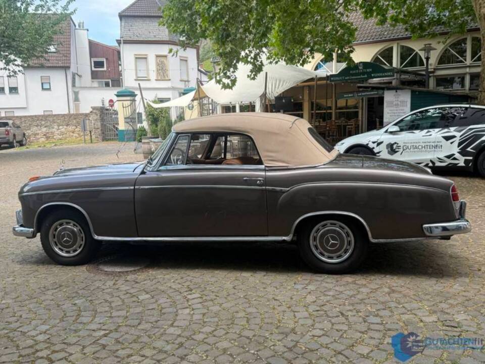 Bild 4/10 von Mercedes-Benz 220 SE Cabriolet (1959)