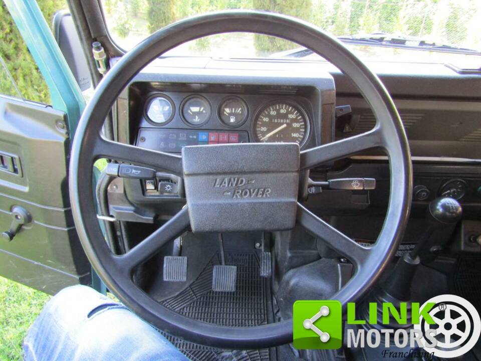 Image 8/10 of Land Rover 90 (1987)