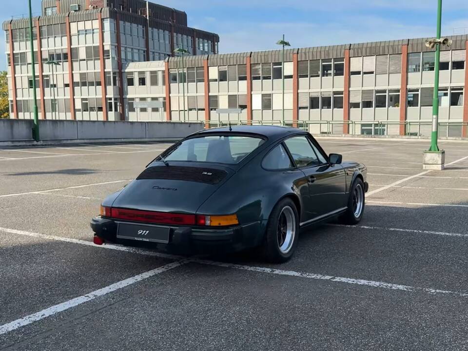 Bild 6/15 von Porsche 911 Carrera 3.2 (1985)