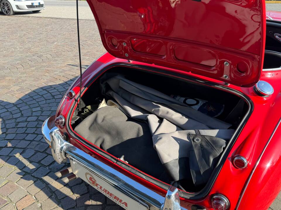 Immagine 18/28 di Austin-Healey 100/6 (BN6) (1958)