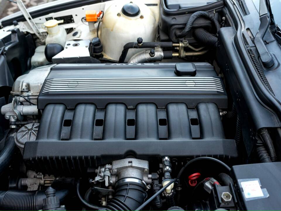 Image 47/55 of BMW 525ix (1993)