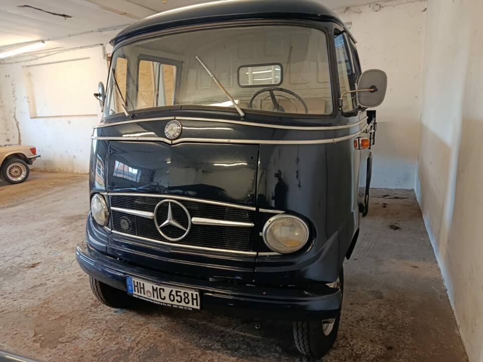 Image 11/12 de Mercedes-Benz L 406 (1965)