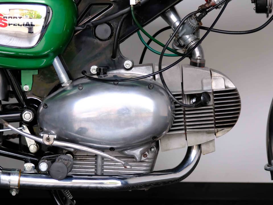 Image 5/57 of Benelli 125 Sport Special (1971)