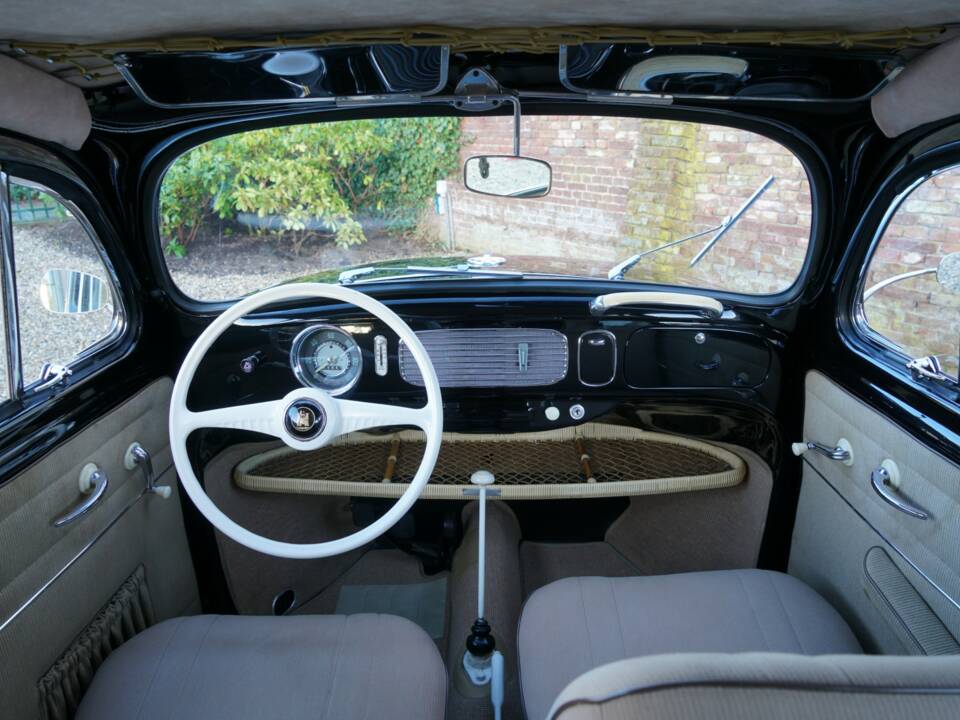 Image 15/50 of Volkswagen Beetle 1200 Standard "Oval" (1955)