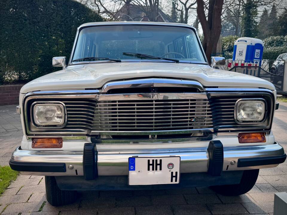 Image 5/50 of Jeep Wagoneer Brougham (1982)