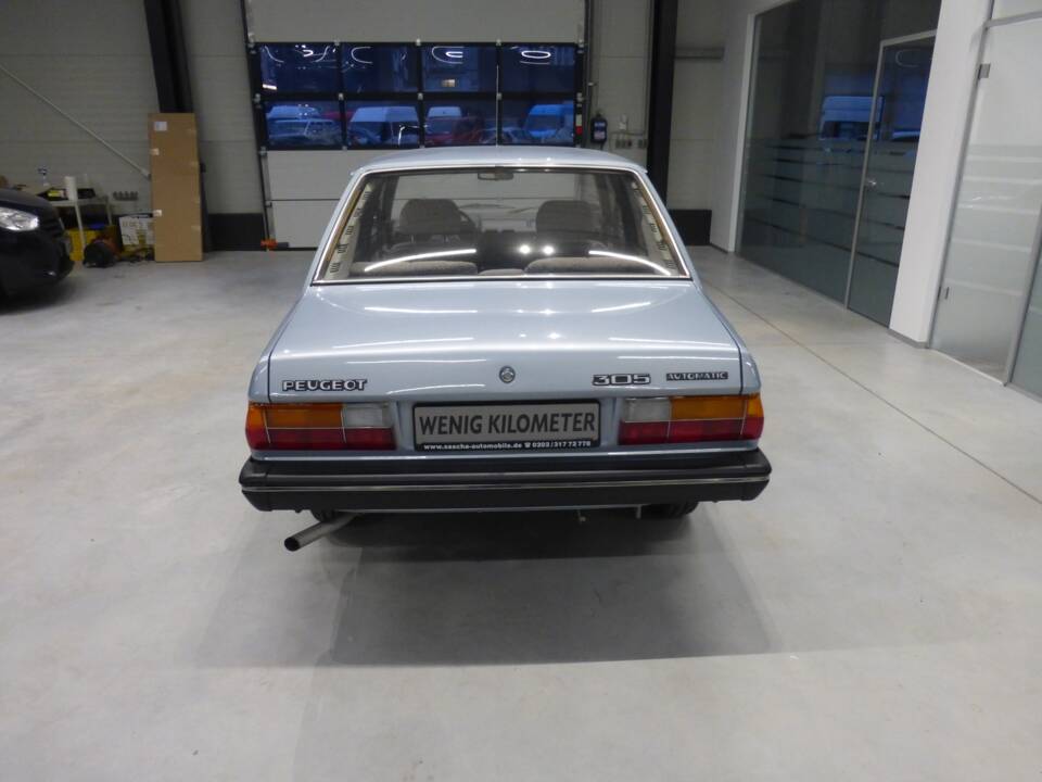 Bild 10/24 von Peugeot 305 (1986)