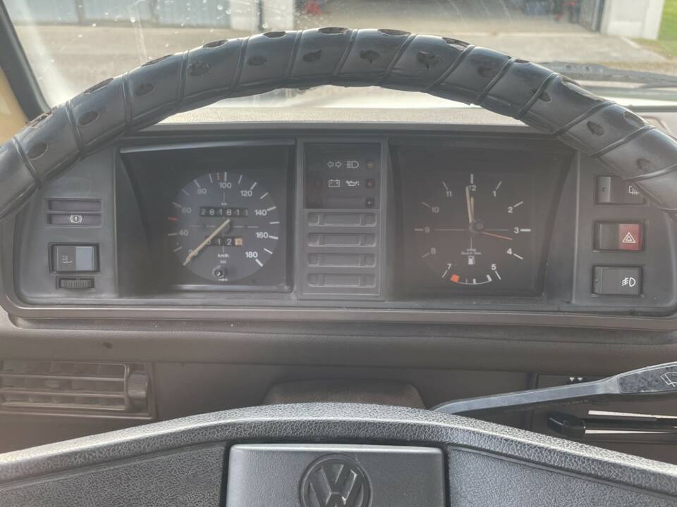 Bild 16/16 von Volkswagen T3 Caravelle GL 1.9 (1982)