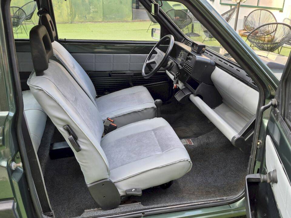 Bild 29/37 von FIAT Panda 4x4 1,0 (1989)