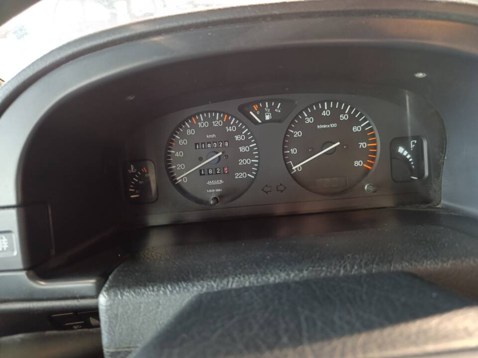 Immagine 14/24 di Citroën AX GTi (1991)