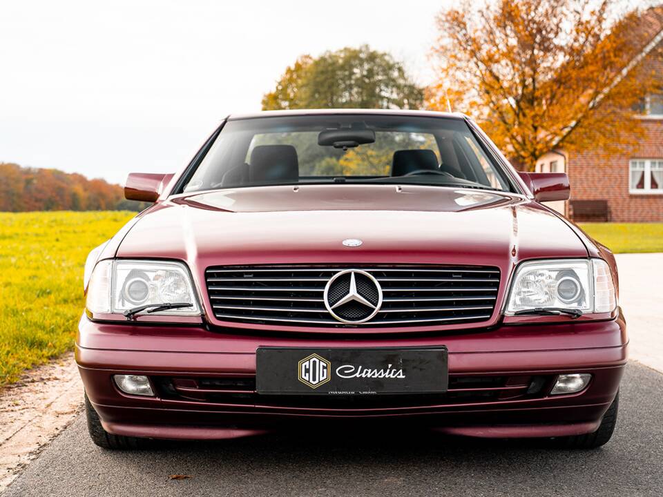 Image 9/47 of Mercedes-Benz SL 280 (1996)