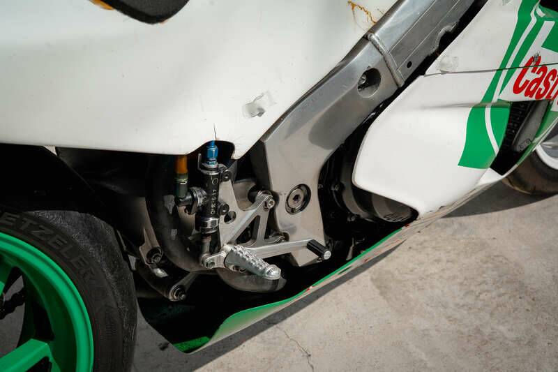 Imagen 32/50 de Honda VFR 750R RC 30 (1991)