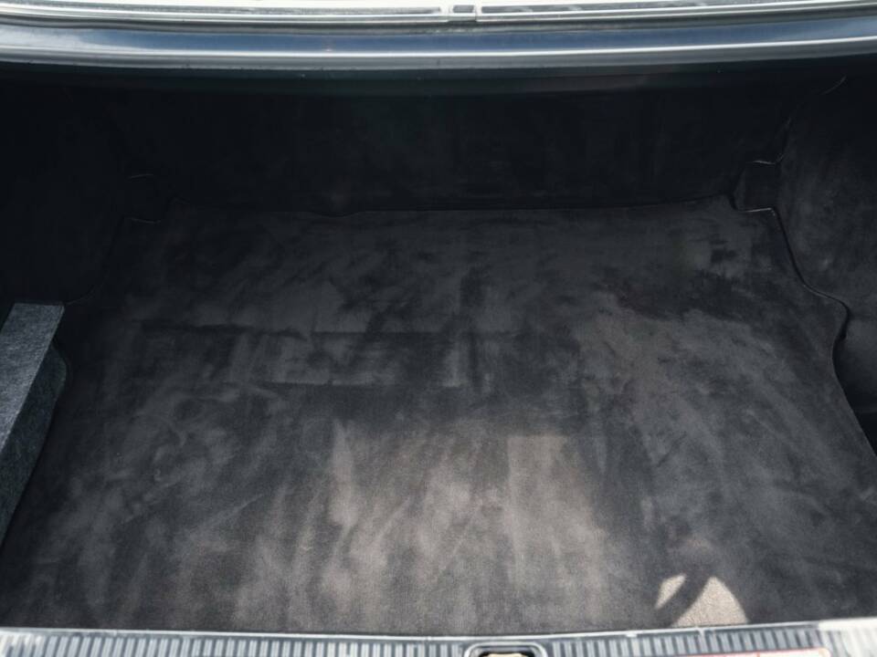 Bild 13/15 von Mercedes-Benz 560 SEC (1990)